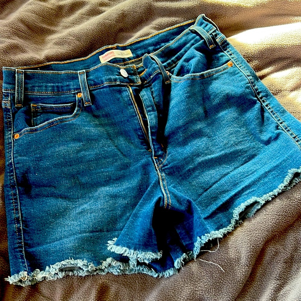 Levi Shorts